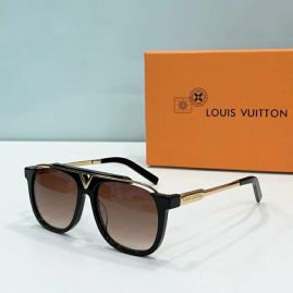 Picture of LV Sunglasses _SKUfw57303533fw